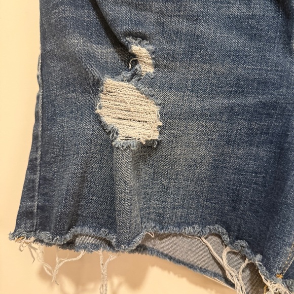 Old Navy High Rise Distressed Denim Cutoff Shorts Women’s 8 - Picture 3 of 6
